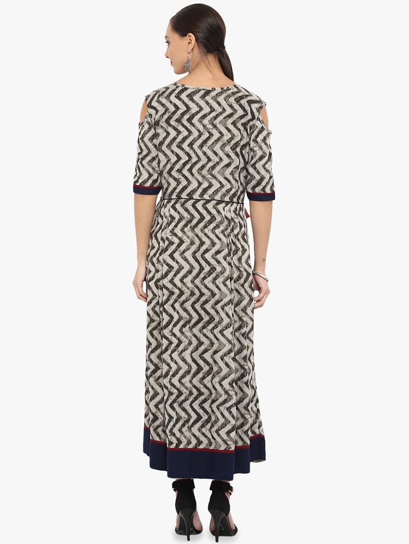 flared chevron kurta with tassels - 16007478 - Zoom Image - 3