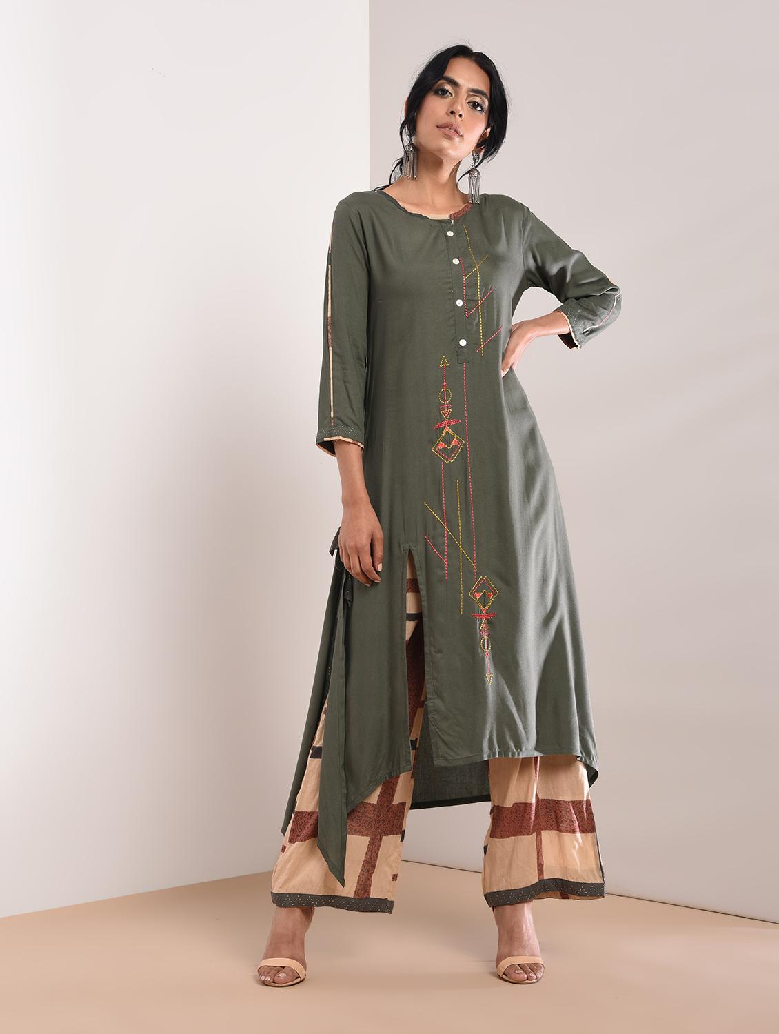 Kaantha asymmetric kurta palazzo set with tassels - 16011128 - Zoom Image - 1