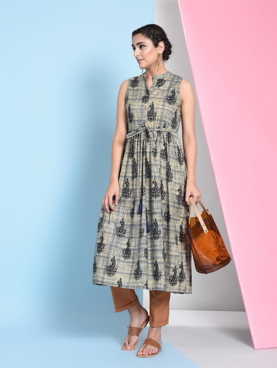 paisley flared kurta - 16012407 - Zoom Image - 1