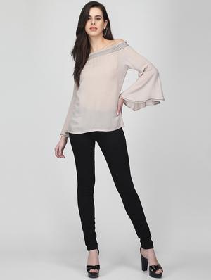 off shoulder bell sleeved top - 16013510 - Standard Image - 4