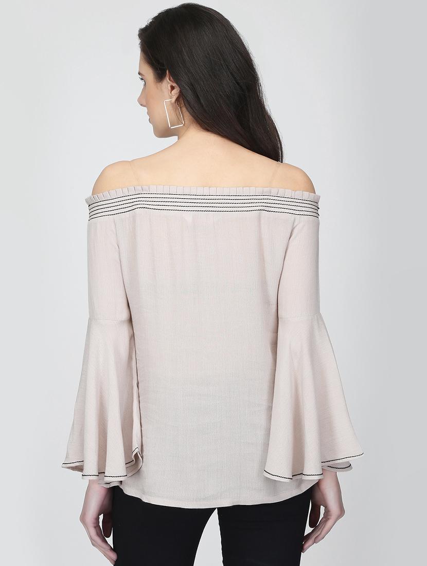 off shoulder bell sleeved top - 16013510 - Zoom Image - 3
