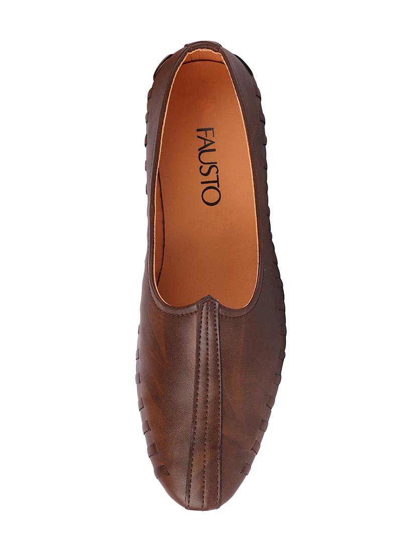 brown leatherette slip on jutis - 16015688 - Zoom Image - 4