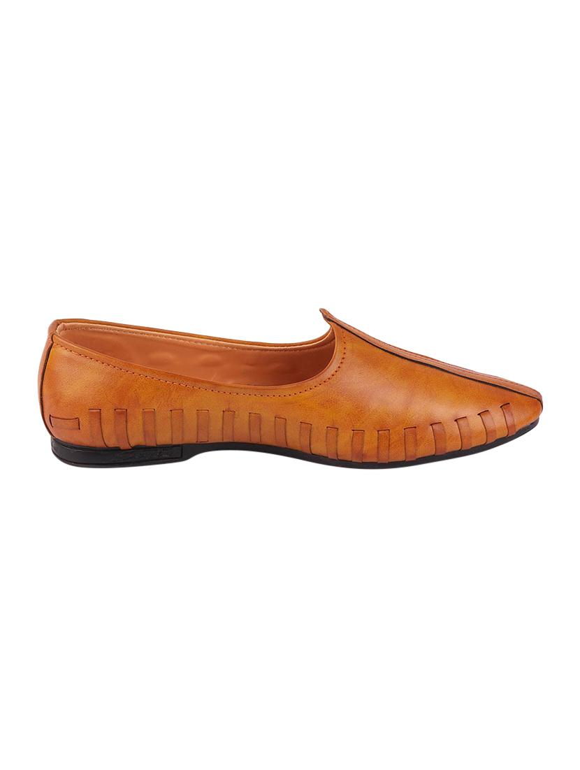 tan leatherette slip on jutis - 16015689 - Zoom Image - 2