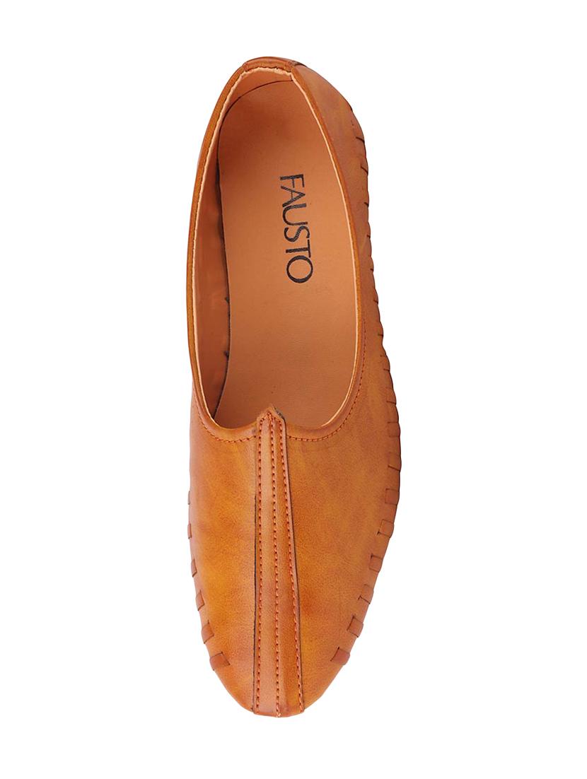 tan leatherette slip on jutis - 16015689 - Zoom Image - 4