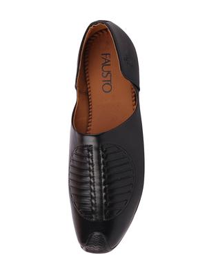 black leatherette slip on jutis - 16015690 - Standard Image - 4