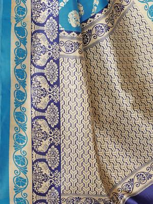 navy silk plain saree with blouse - 16015947 - Standard Image - 4