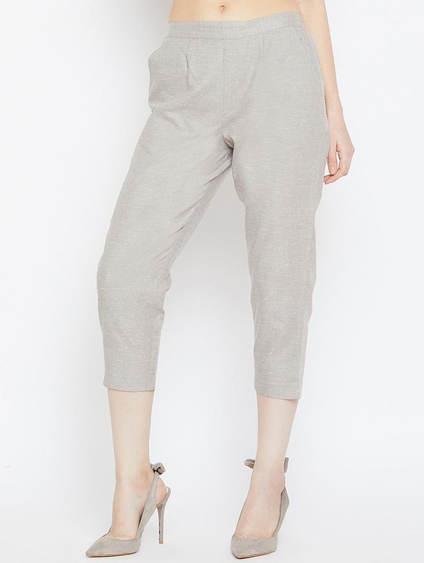set of 2 pleat detail cropped pants - 16047335 - Zoom Image - 4