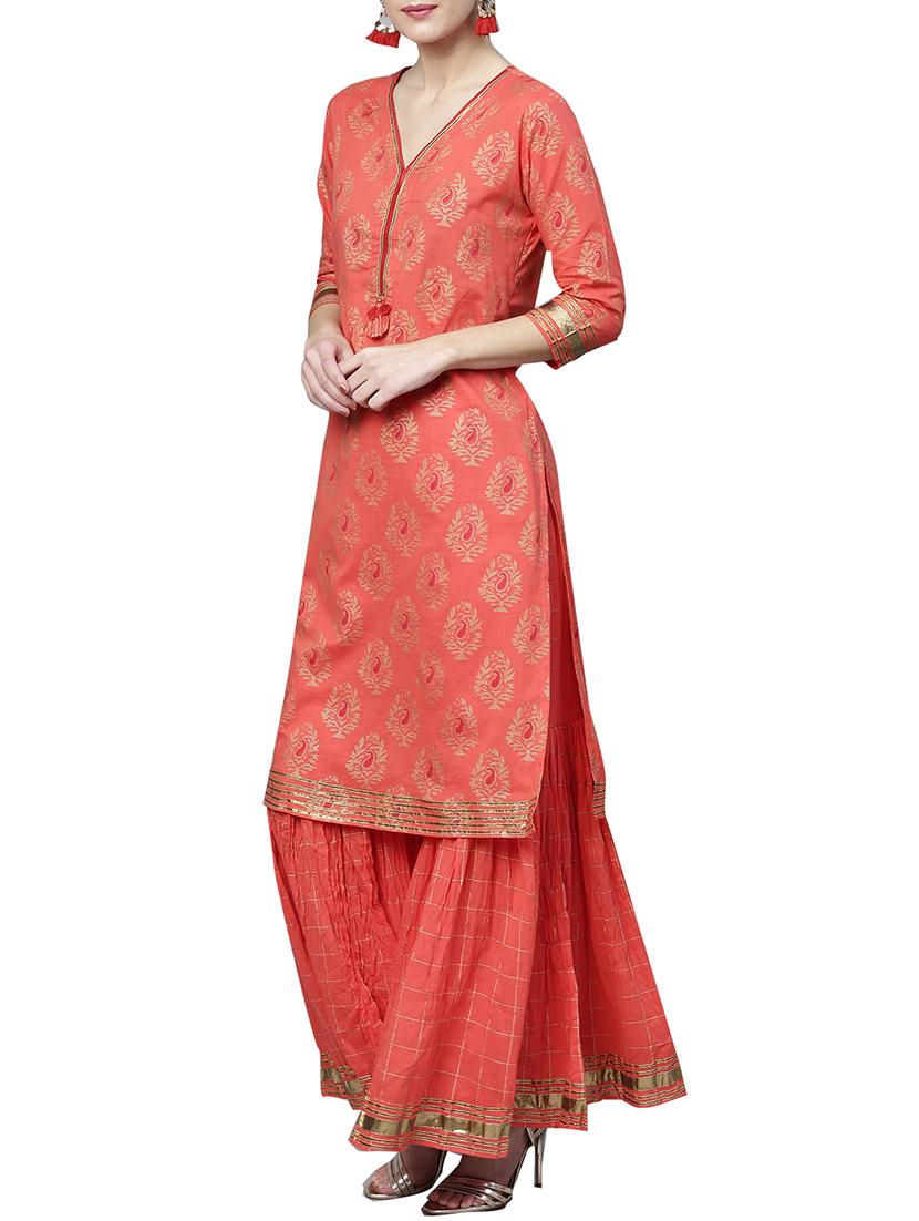 block print kurta with checkered sharara set - 16053455 - Zoom Image - 2