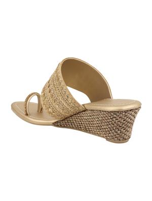 gold one toe wedges - 16079130 - Standard Image - 3