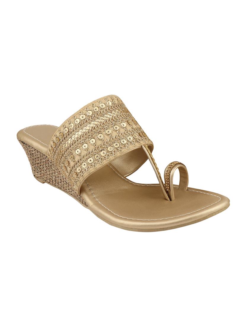 gold one toe wedges - 16079130 - Zoom Image - 1