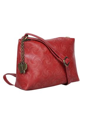 red leatherette (pu) regular sling bag - 16079155 - Standard Image - 4
