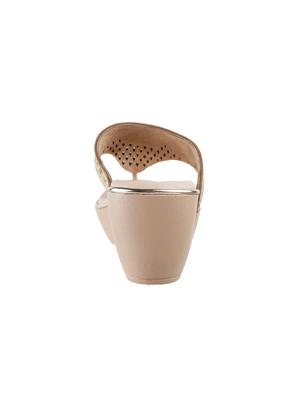 beige toe separator wedges - 16083964 - Standard Image - 3