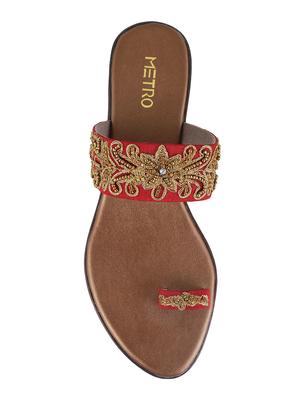 maroon leather toe separator kolhapuris - 16084072 - Standard Image - 5