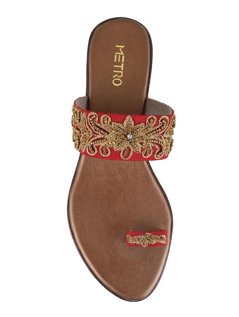 maroon leather toe separator kolhapuris - 16084072 - Zoom Image - 5