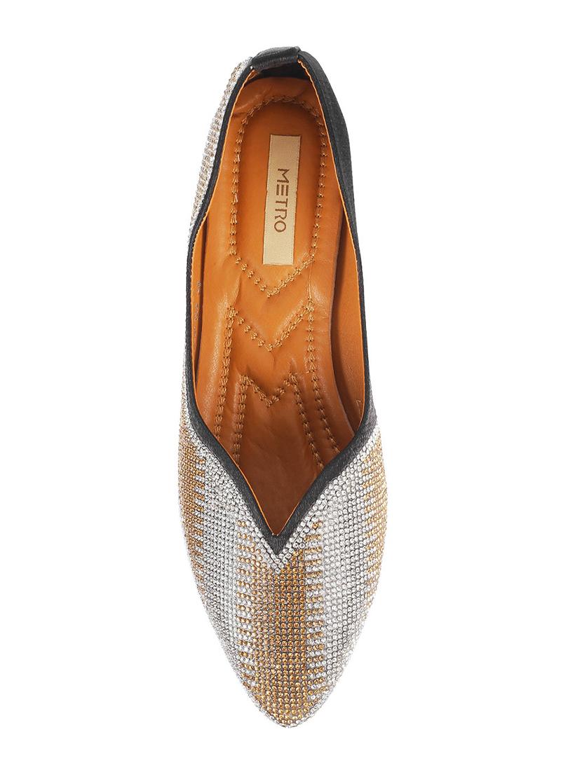 black slip on jutis - 16084355 - Zoom Image - 4