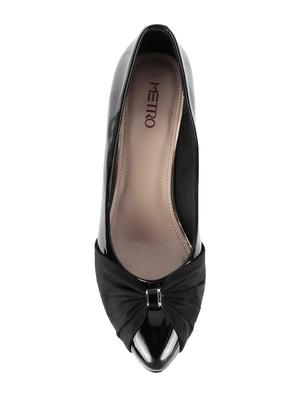 black slip on pumps - 16084550 - Standard Image - 4