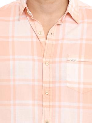 peach checkered casual shirt - 16087960 - Standard Image - 5