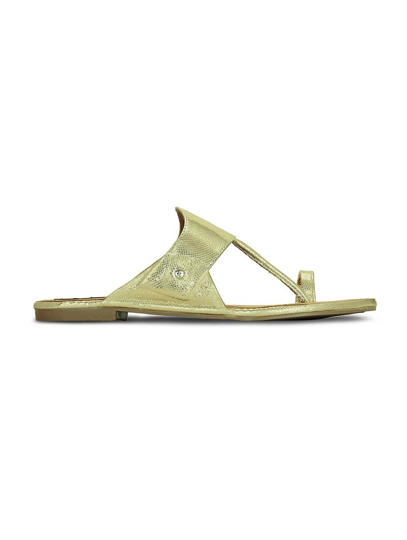 gold faux leather ethnic kolhapuris - 16096015 - Zoom Image - 2