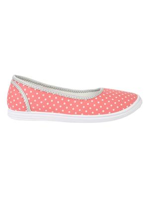pink slip on casual shoes - 16096289 - Standard Image - 2