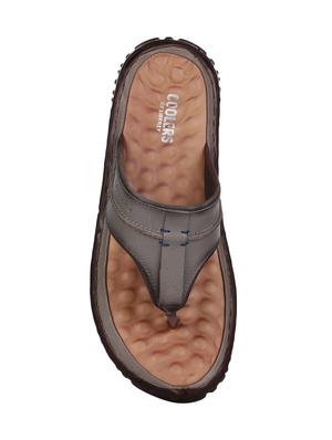 brown slip on flip flop - 16096991 - Standard Image - 4