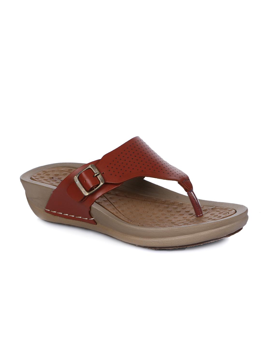 tan toe separator sandals - 16103677 - Zoom Image - 1