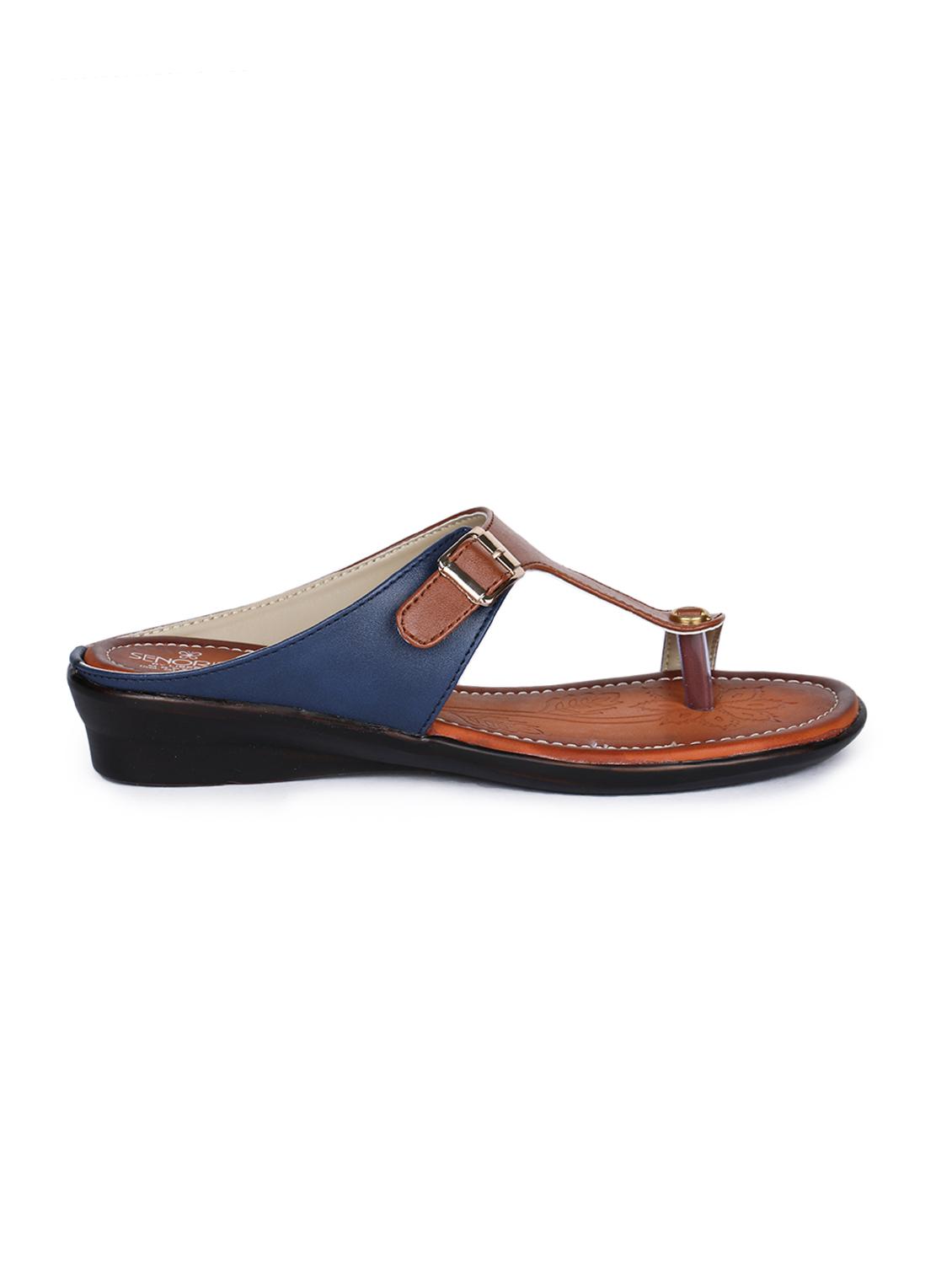 tan toe separator sandals - 16103680 - Zoom Image - 2