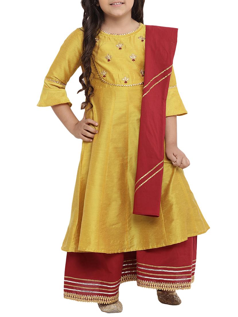 yellow cotton suit set - 16128718 - Zoom Image - 1