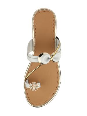 white one toe sandals - 16128834 - Standard Image - 4