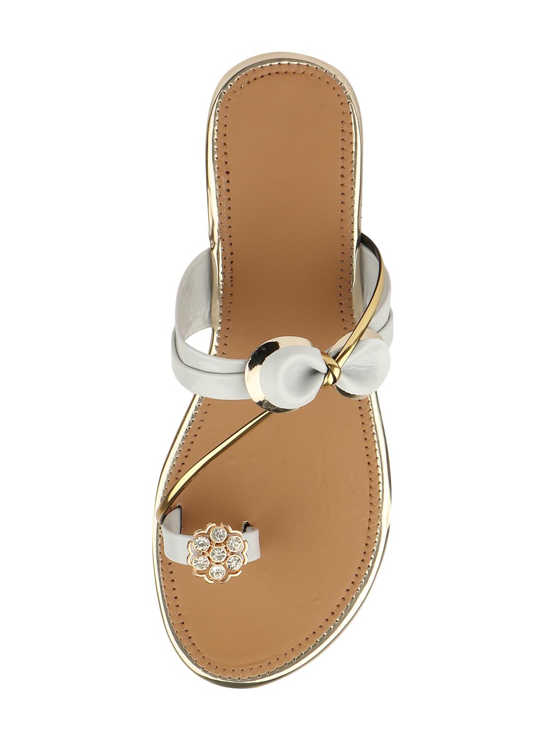 white one toe sandals - 16128834 - Zoom Image - 4