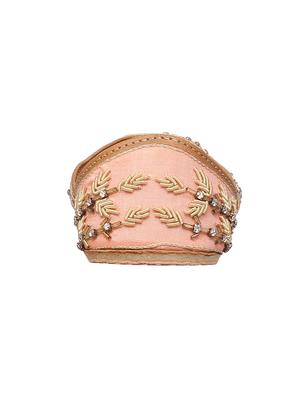 pink slip on jutis - 16129583 - Standard Image - 4