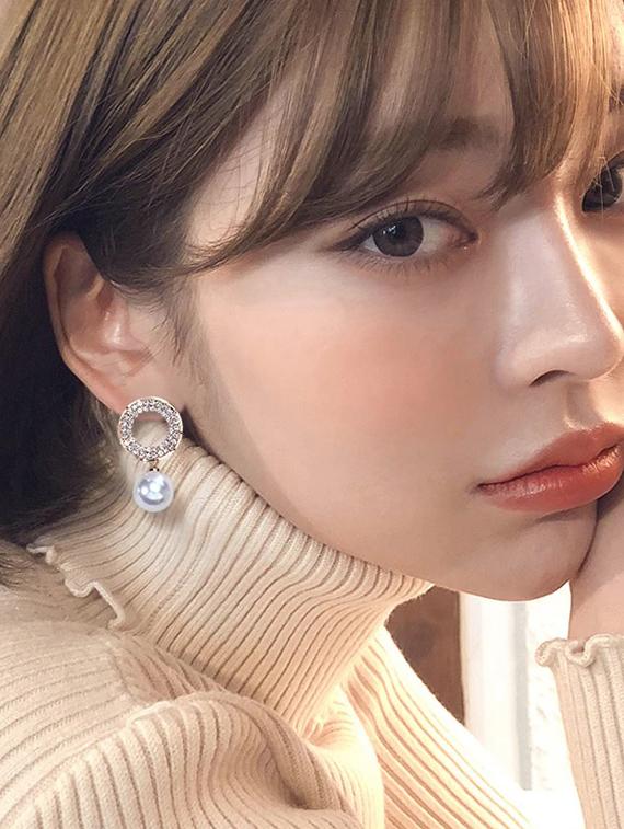 gold zinc drop earring - 16131812 - Zoom Image - 4