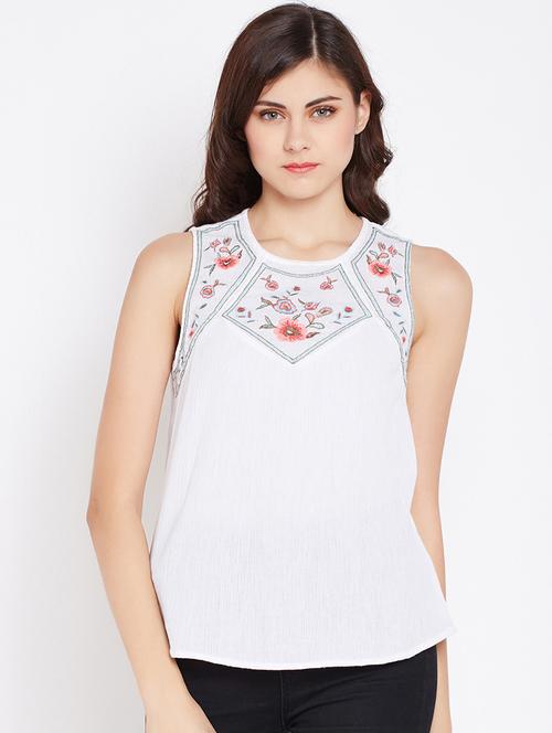 floral embroidered round neck top - 16133689 - Very Small Image - 1