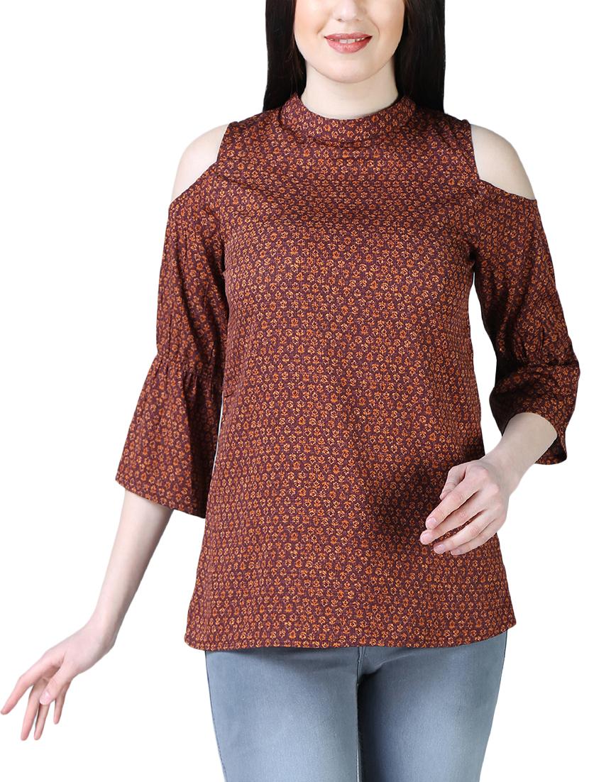 cold shoulder back slit top - 16137572 - Zoom Image - 1