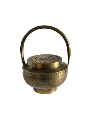 dewa hanging dhuna - 16139811 - Standard Image - 2