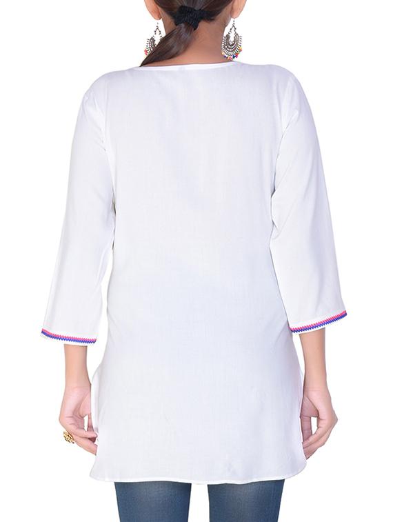 printed straight kurti - 16142142 - Zoom Image - 3
