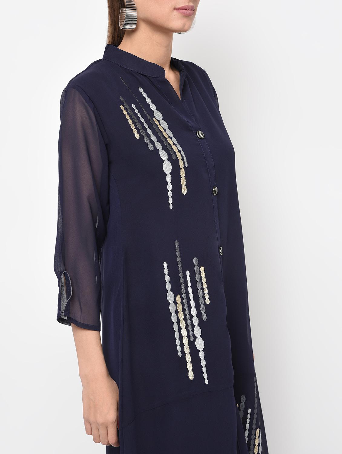 embroidered a-line solid kurta - 16143099 - Zoom Image - 5