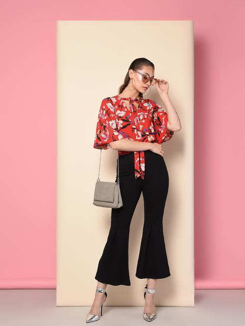 tie up neck crop top - 16157866 - Very Small Image - 1