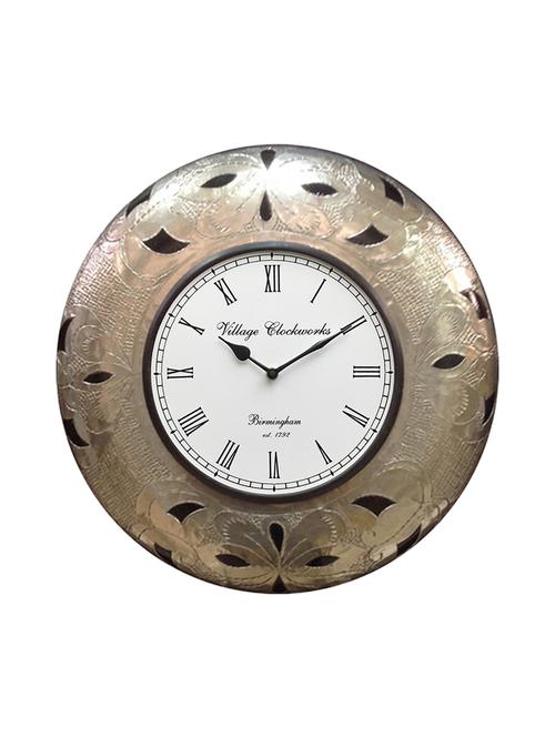 metal analog wall clock - 16169150 - Standard Image - 1