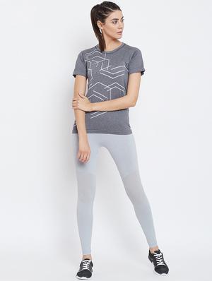 round neckline short sleeved top - 16180735 - Standard Image - 4