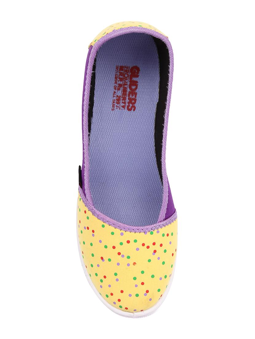 yellow slip on casual shoes - 16190481 - Zoom Image - 4