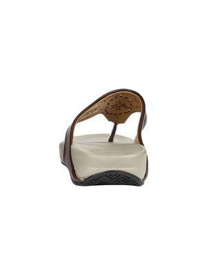 brown toe separator sandals - 16190612 - Standard Image - 3