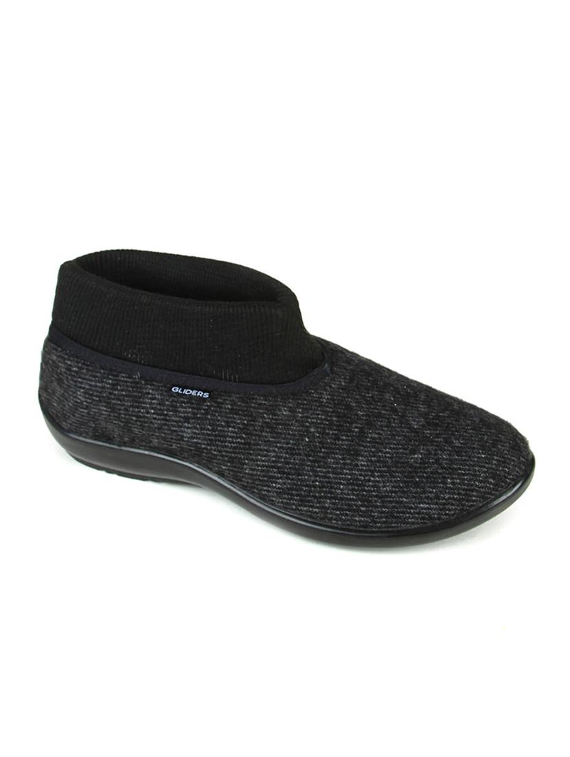 black slip on casual shoes - 16190722 - Zoom Image - 1