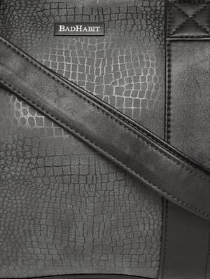 black canvas dufflebag - 16193290 - Standard Image - 5