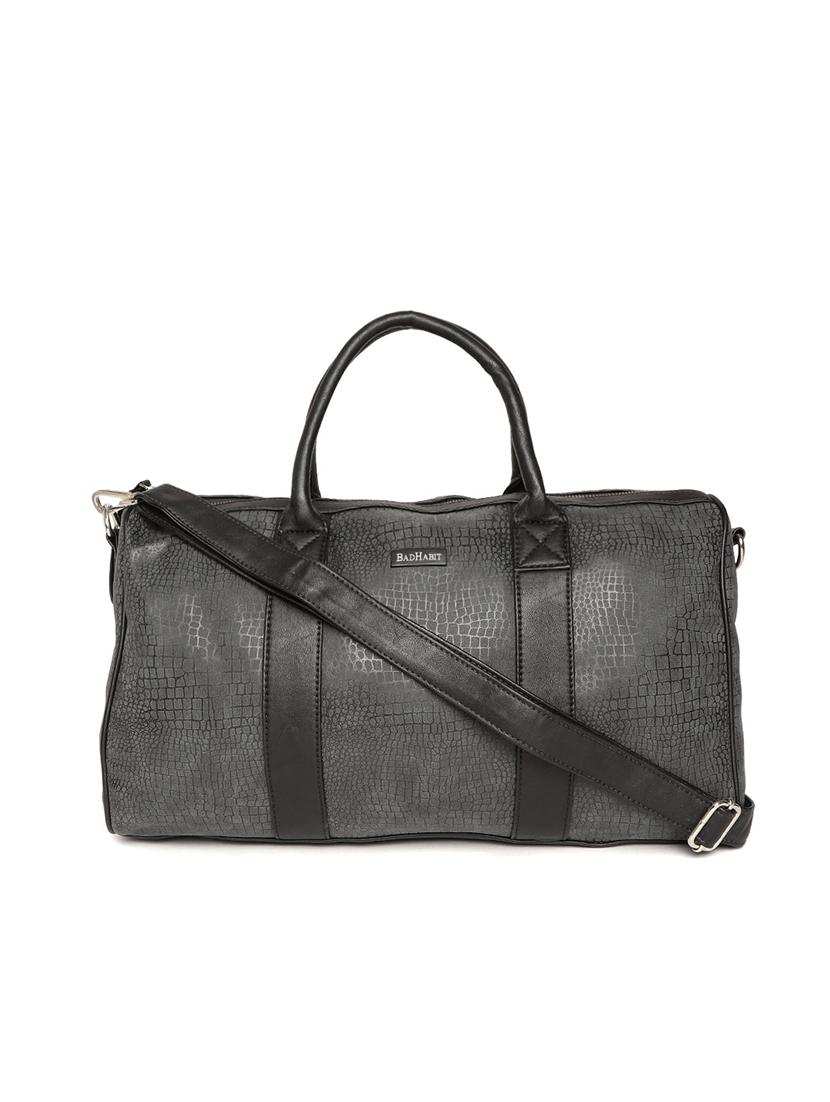 black canvas dufflebag - 16193290 - Zoom Image - 1