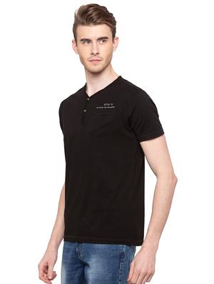black solid pocket tshirt - 16195895 - Standard Image - 2