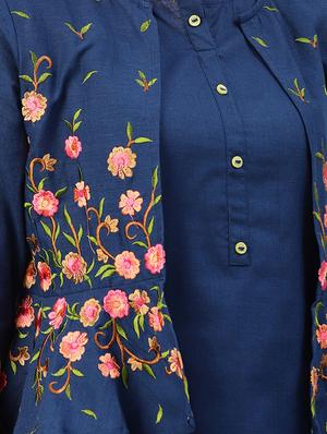solid straight kurta with embroidered jacket - 16198889 - Standard Image - 4