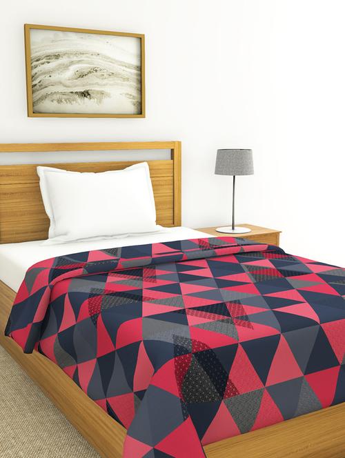 Cotton Single Comforter (Super Silken Filling - 100% cotton Fabric) - 16200837 - Standard Image - 1
