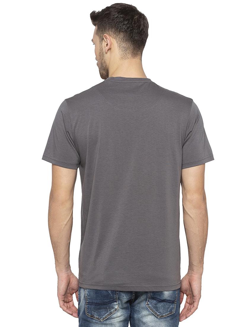 grey geometric chest print t-shirt - 16201633 - Zoom Image - 3