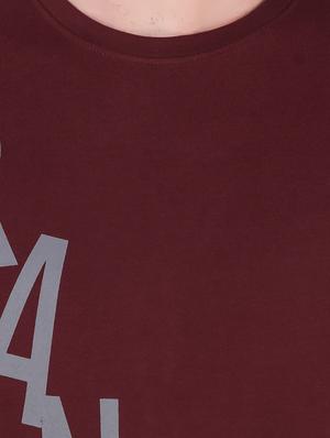 maroon typographic front print tshirt - 16222146 - Standard Image - 4