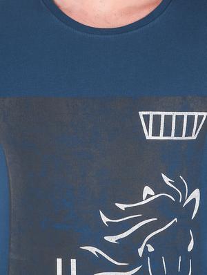 blue chest print t-shirt - 16222151 - Standard Image - 4